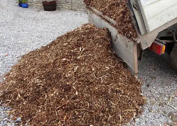 How long does mulch last in Miami Gardens, FL